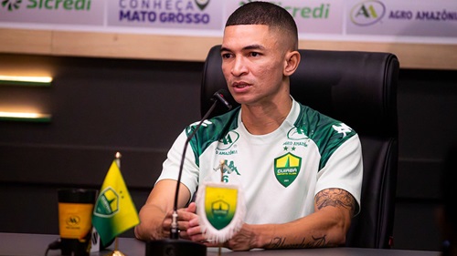 MARLON FALA TUDO! Lateral expõe momento do Cuiabá