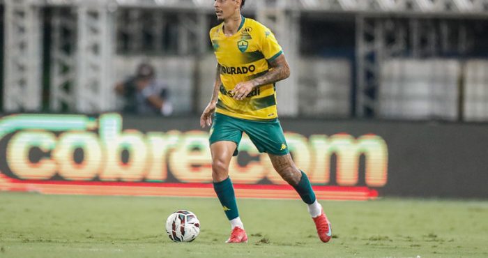 Cuiabá enfrenta a Ponte Preta pela Série B na Arena Pantanal. Dourado busca vitória para seguir na briga pelo G6 e estreia camisa rosa.