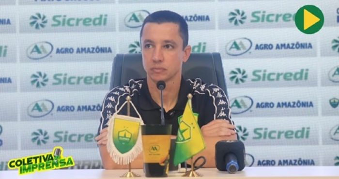 Treinador do Cuiabá durante coletiva de imprensa após partida pela Série B