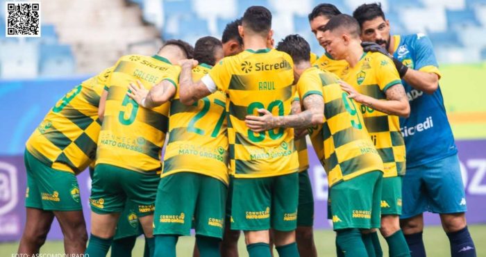 Cuiabá vence o líder Vila Nova por 1 a 0 com gol de Calebe nos acréscimos, conquista a terceira vitória seguida e sobe na Série B.