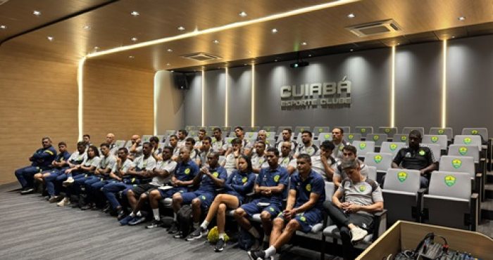 Capacitação do Cuiabá reúne profissionais da base, Escolinha e Instituto Dourado para fortalecer a formação de atletas e cidadãos.